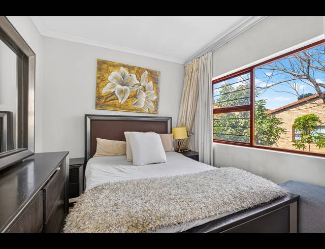 2 BEDROOM APARTMENT FOR SALE IN MAROELADAL